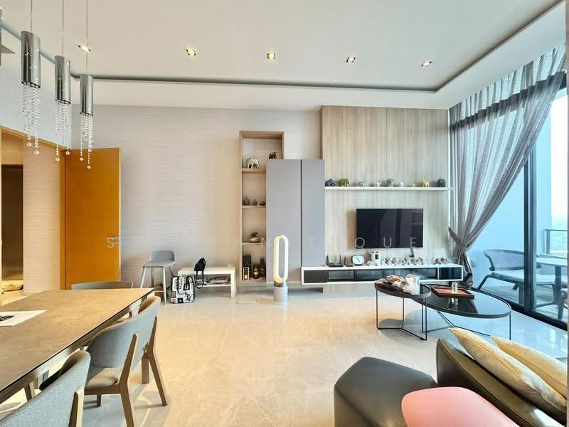 The Crest, 101 Prince Charles Crescent, Alexandra / Commonwealth, 4 Bedrooms, 1,625 sqft, Condominium For Sale, by Stephanie Quek, 500264399 - Living Room - PropertyGuru.com.sg