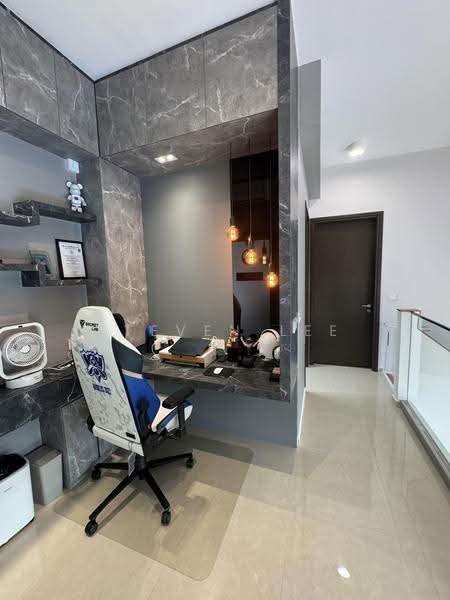 The Gazania, 5 How Sun Drive, Hougang / Punggol / Sengkang, 4 Bedrooms, 1,851 sqft, Condominium For Sale, by Steven Lee, 500264400 - Study - PropertyGuru.com.sg