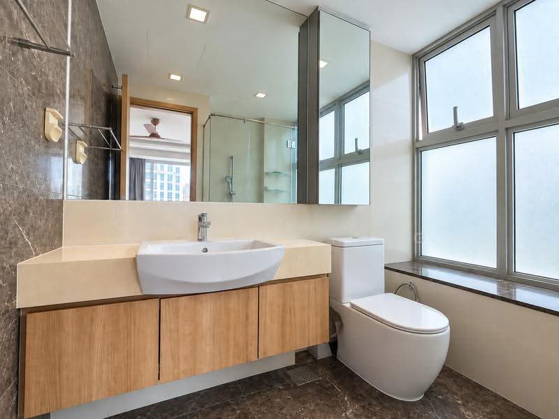 Caspian, 56 Lakeside Drive, Boon Lay / Jurong / Tuas, 2 Bedrooms, 872 sqft, Condominium For Sale, by Shirley Chong, 500264404 - Master Bathroom - PropertyGuru.com.sg
