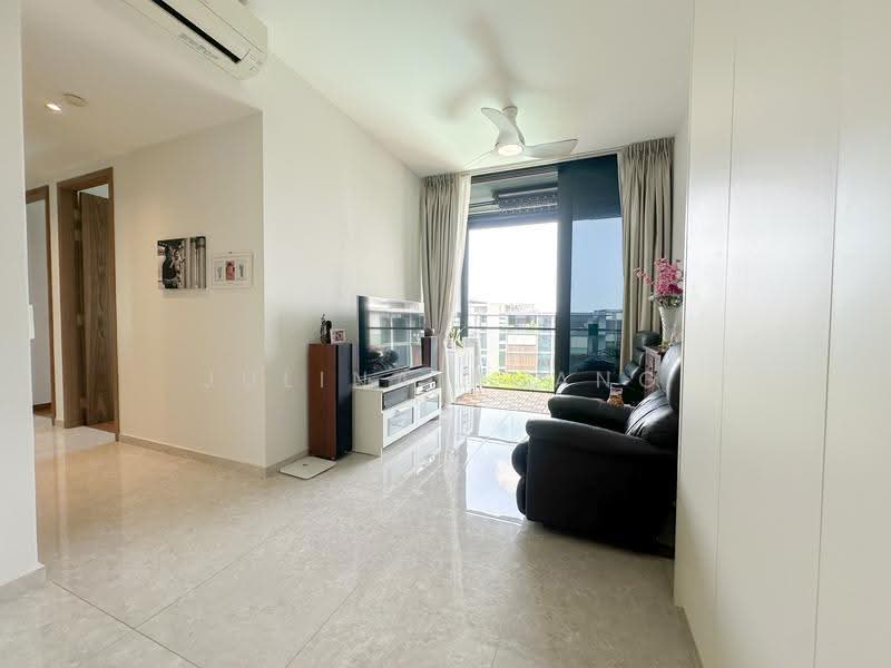 Parc Komo, 967 Upper Changi Road North, Changi Airport / Changi Village, 3 Bedrooms, 915 sqft, Condominium For Sale, by Julina Huang, 500264409 - Living Room - PropertyGuru.com.sg
