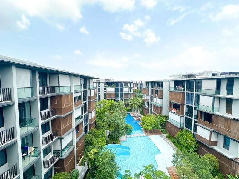 Parc Komo, 967 Upper Changi Road North, Changi Airport / Changi Village, 3 Bedrooms, 915 sqft, Condominium For Sale, by Julina Huang, 500264409 - Pool view from unit - PropertyGuru.com.sg