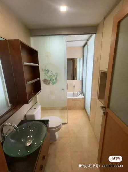 The Levelz, 38 Farrer Road, Tanglin / Holland / Bukit Timah, 3 Bedrooms, 1,334 sqft, Condominium For Sale, by Louis Dai 戴来兴, 500264413 - Master bathroom - PropertyGuru.com.sg