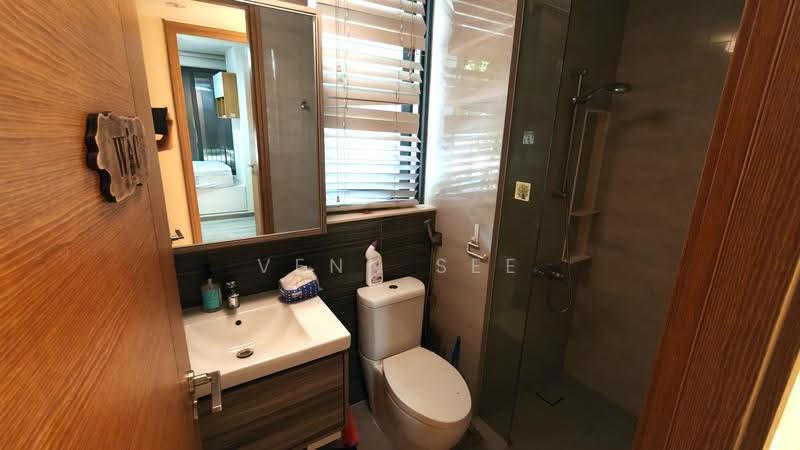 Coco Palms, 27 Pasir Ris Grove, Pasir Ris / Tampines, 3 Bedrooms, 1,249 sqft, Condominium For Sale, by Venn See, 500264420 - Bathroom - PropertyGuru.com.sg