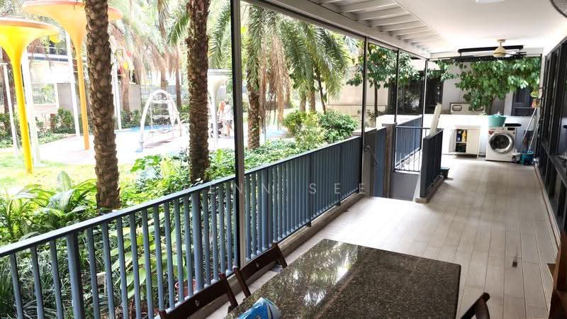 Coco Palms, 27 Pasir Ris Grove, Pasir Ris / Tampines, 3 Bedrooms, 1,249 sqft, Condominium For Sale, by Venn See, 500264420 - Balcony - PropertyGuru.com.sg