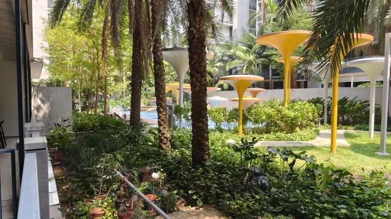 Coco Palms, 27 Pasir Ris Grove, Pasir Ris / Tampines, 3 Bedrooms, 1,249 sqft, Condominium For Sale, by Venn See, 500264420 - Exterior - PropertyGuru.com.sg