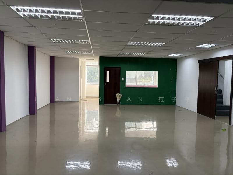 Wcega Plaza, 1 Bukit Batok Crescent, Dairy Farm / Bukit Panjang / Choa Chu Kang, 2,607 sqft, Light Industrial (B1) For Sale, by Francis Fan 范子平, 500264421 - Interior - CommercialGuru.com.sg