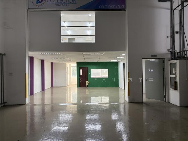 Wcega Plaza, 1 Bukit Batok Crescent, Dairy Farm / Bukit Panjang / Choa Chu Kang, 2,607 sqft, Light Industrial (B1) For Sale, by Francis Fan 范子平, 500264421 - Interior - CommercialGuru.com.sg