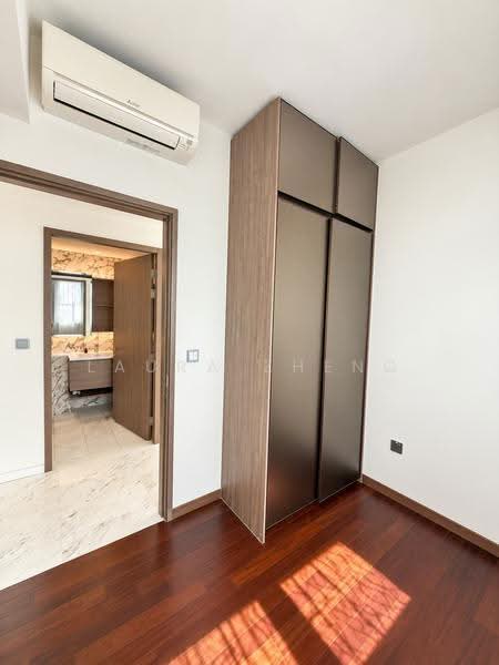 Queens Peak, 1 Dundee Road, Alexandra / Commonwealth, 3 Bedrooms, 850 sqft, Condominium For Sale, by Laura Zheng, 500264422 - Interior - PropertyGuru.com.sg