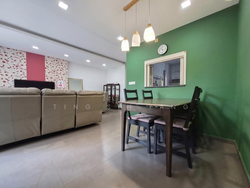2A Upper Boon Keng Road, 2A Upper Boon Keng Road, Eunos / Geylang / Paya Lebar, 3 Bedrooms, 969 sqft, HDB Flat For Sale, by Ting Shi Yang, 500264434 - Living Room - PropertyGuru.com.sg