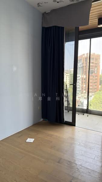 Sloane Residences, 17 Balmoral Road, Tanglin / Holland / Bukit Timah, 3 Bedrooms, 1,292 sqft, Condominium For Sale, by Alan Tian (邓金科), 500264437 - Balcony - PropertyGuru.com.sg