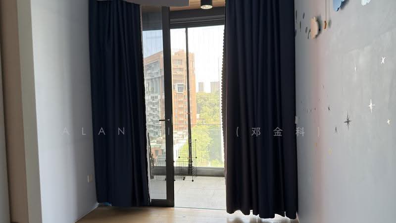 Sloane Residences, 17 Balmoral Road, Tanglin / Holland / Bukit Timah, 3 Bedrooms, 1,292 sqft, Condominium For Sale, by Alan Tian (邓金科), 500264437 - Balcony - PropertyGuru.com.sg
