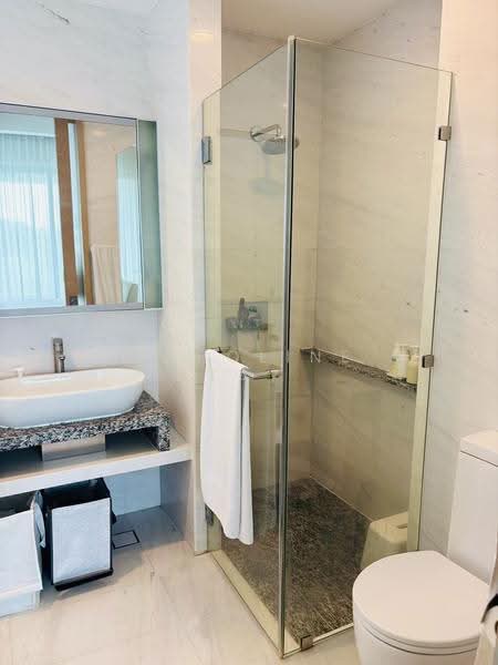 The Residences at W Sentosa Cove, 1 Ocean Way, Harbourfront / Telok Blangah, 2 Bedrooms, 1,238 sqft, Condominium For Rent, by Caroline Tay, 500264449 - Bathroom - PropertyGuru.com.sg