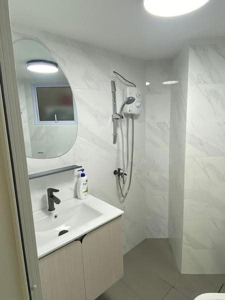 Melville Park, 12 Simei Street 1, Pasir Ris / Tampines, Room Rental, 100 sqft, Apartment For Rent, by Shaun-Paul Lopez, 500264452 - Bathroom - PropertyGuru.com.sg