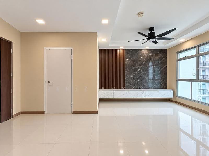422A Northshore Drive, 422A Northshore Drive, Hougang / Punggol / Sengkang, 3 Bedrooms, 1,001 sqft, HDB Flat For Sale, by Jerez Amsyar, 500264459 - Living Room - PropertyGuru.com.sg