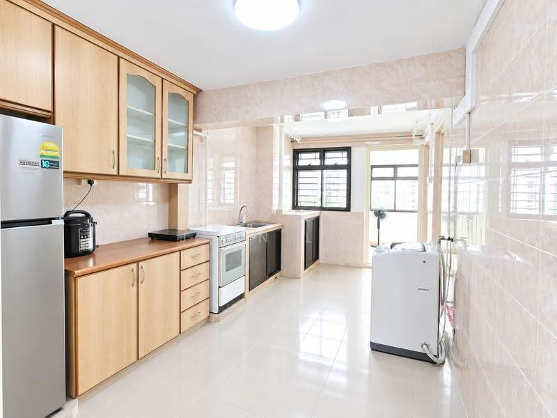 58 Marine Terrace, 58 Marine Terrace, East Coast / Marine Parade, 3 Bedrooms, 700 sqft, HDB Flat For Sale, by John Lee, 500264461 - Kitchen - PropertyGuru.com.sg