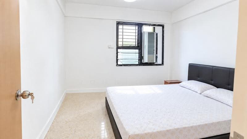 58 Marine Terrace, 58 Marine Terrace, East Coast / Marine Parade, 3 Bedrooms, 700 sqft, HDB Flat For Sale, by John Lee, 500264461 - Bedroom - PropertyGuru.com.sg