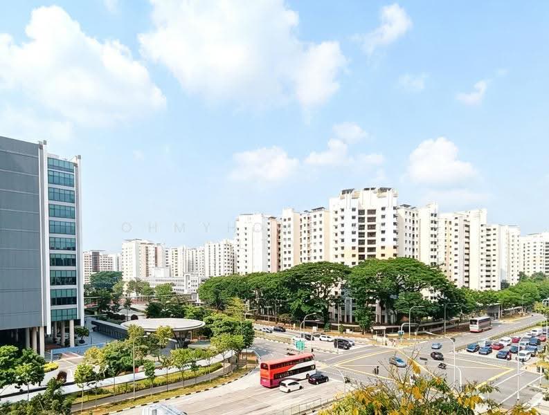 323A Sengkang East Way, 323A Sengkang East Way, Hougang / Punggol / Sengkang, 3 Bedrooms, 1,184 sqft, HDB Flat For Sale, by AARON LIM, 500264464 - Exterior - PropertyGuru.com.sg