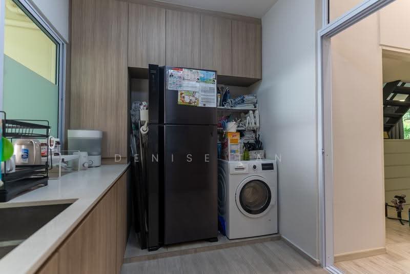 Hillcrest Arcadia, 261 Arcadia Road, Newton / Novena, 1 Bedroom, 700 sqft, Condominium For Sale, by Denise Tan, 500264480 - Kitchen - PropertyGuru.com.sg