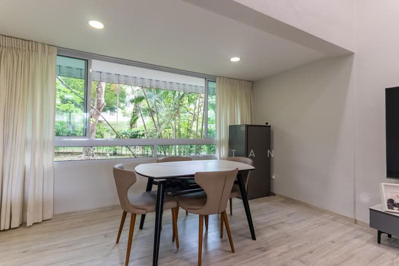 Hillcrest Arcadia, 261 Arcadia Road, Newton / Novena, 1 Bedroom, 700 sqft, Condominium For Sale, by Denise Tan, 500264480 - Dining Room - PropertyGuru.com.sg