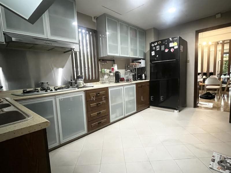 Park Villas, 49 Park Villas Terrace, Hougang / Punggol / Sengkang, 4 Bedrooms, 2,150 sqft, Terraced House For Sale, by Bennett Lee, 500264482 - Kitchen - PropertyGuru.com.sg