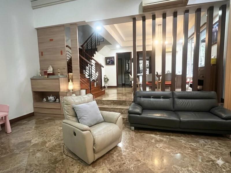 Park Villas, 49 Park Villas Terrace, Hougang / Punggol / Sengkang, 4 Bedrooms, 2,150 sqft, Terraced House For Sale, by Bennett Lee, 500264482 - Living Room - PropertyGuru.com.sg