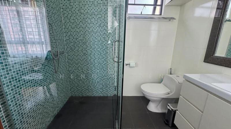 Haig Court, 152 Haig Road, East Coast / Marine Parade, 4 Bedrooms, 1,550 sqft, Condominium For Sale, by Heng Yi Zen, 500264488 - Bathroom - PropertyGuru.com.sg