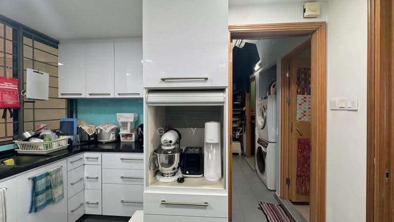 Haig Court, 152 Haig Road, East Coast / Marine Parade, 4 Bedrooms, 1,550 sqft, Condominium For Sale, by Heng Yi Zen, 500264488 - Kitchen - PropertyGuru.com.sg