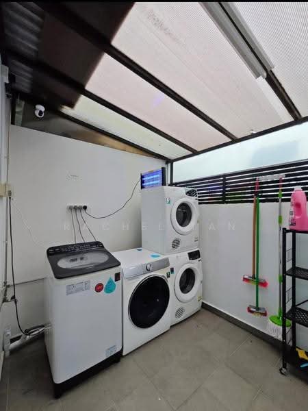28K Poh Huat Road, Hougang / Punggol / Sengkang, Room Rental, 350 sqft, Terraced House For Rent, by Rachel Tan, 500264491 - Interior - PropertyGuru.com.sg