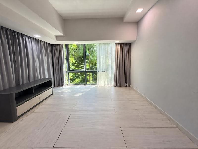 Coco Palms, 15 Pasir Ris Grove, Pasir Ris / Tampines, 4 Bedrooms, 1,378 sqft, Condominium For Rent, by Alex Goh, 500264492 - Living Room - PropertyGuru.com.sg