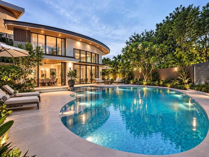 ☆The Key To Success☆ ☏ Karis 胡家仪 8100.5550, Newton / Novena, 6 Bedrooms, 7,000 sqft, Good Class Bungalow For Sale, by Karis 胡家仪, 500264494 - Exterior - PropertyGuru.com.sg