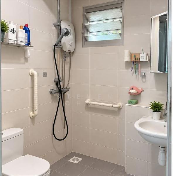 431C Yishun Avenue 1, 431C Yishun Avenue 1, Sembawang / Yishun, Room Rental, 120 sqft, HDB Flat For Rent, by Steven Choo, 500264497 - Bathroom - PropertyGuru.com.sg