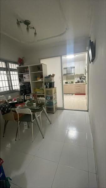 243 Simei Street 5, 243 Simei Street 5, Pasir Ris / Tampines, 3 Bedrooms, 1,130 sqft, HDB Flat For Rent, by Maggie Deng, 500264501 - Kitchen - PropertyGuru.com.sg