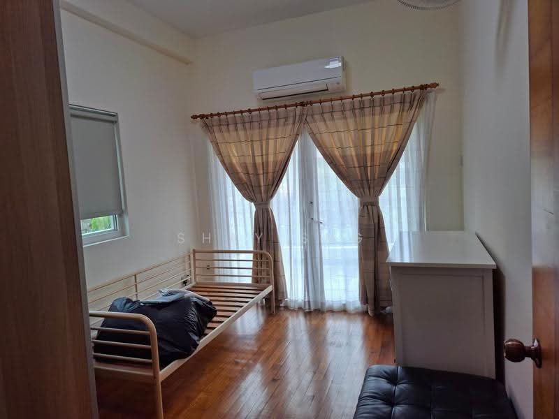Poh Huat Road, Hougang / Punggol / Sengkang, 4 Bedrooms, 2,080 sqft, Terraced House For Rent, by Shay Sng, 500264502 - Bedroom - PropertyGuru.com.sg