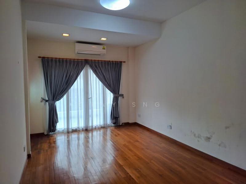 Poh Huat Road, Hougang / Punggol / Sengkang, 4 Bedrooms, 2,080 sqft, Terraced House For Rent, by Shay Sng, 500264502 - Bedroom - PropertyGuru.com.sg