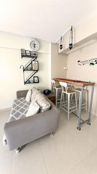 9 Selegie Road, 9 Selegie Road, Beach Road / Bugis / Rochor, 3 Bedrooms, 602 sqft, HDB Flat For Sale, by Parry Tiwari Pradeep, 500264510 - Living Room - PropertyGuru.com.sg