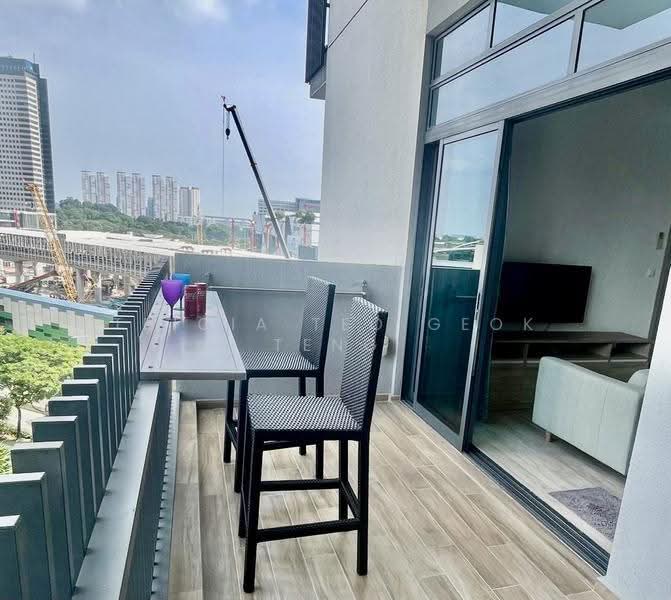 J Gateway, Boon Lay / Jurong / Tuas, 2 Bedrooms, 743 sqft, Condominium For Rent, by Tricia Teo Geok Teng, 500264538 - PropertyGuru.com.sg