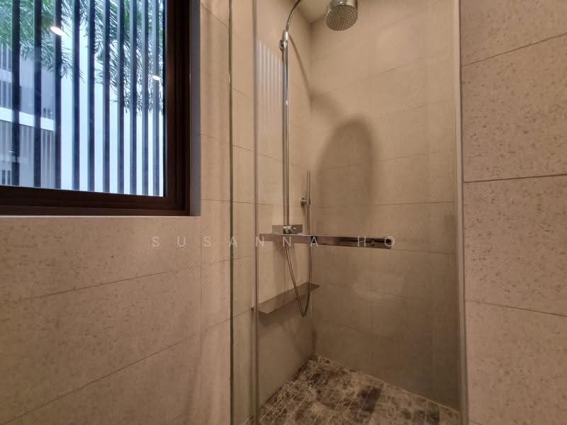 Parksuites, 18 Holland Grove Road, Tanglin / Holland / Bukit Timah, 2 Bedrooms, 872 sqft, Condominium For Sale, by Susanna Ho, 500264544 - PropertyGuru.com.sg
