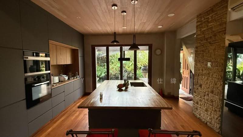 Rare Move In Condition Detached House Near Greenwich V, Seletar / Yio Chu Kang, 7 Bedrooms, 7,733 sqft, Detached House For Sale, by Jay Loy 黎仕緯, 500264552 - Kitchen - PropertyGuru.com.sg