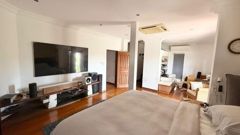 Rare Move In Condition Detached House Near Greenwich V, Seletar / Yio Chu Kang, 7 Bedrooms, 7,733 sqft, Detached House For Sale, by Jay Loy 黎仕緯, 500264552 - Bedroom - PropertyGuru.com.sg