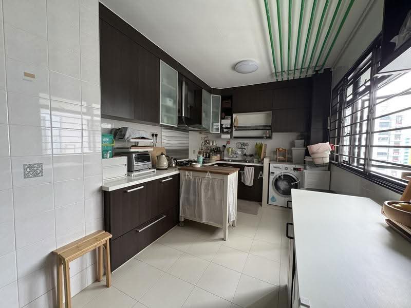 654B Jurong West Street 61, 654B Jurong West Street 61, Boon Lay / Jurong / Tuas, 3 Bedrooms, 1,184 sqft, HDB Flat For Sale, by Celena Tan, 500264555 - Kitchen - PropertyGuru.com.sg