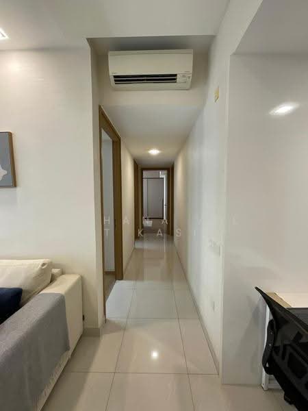 Coco Palms, 21 Pasir Ris Grove, Pasir Ris / Tampines, 3 Bedrooms, 904 sqft, Condominium For Rent, by Mohana Vel T Kasi, 500264558 - Corridor - PropertyGuru.com.sg