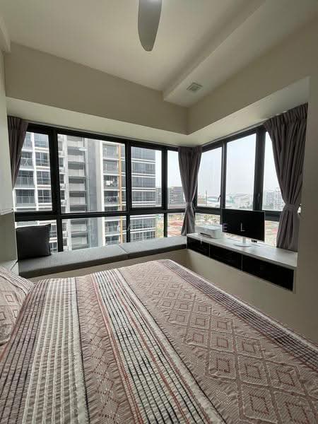 Coco Palms, 21 Pasir Ris Grove, Pasir Ris / Tampines, 3 Bedrooms, 904 sqft, Condominium For Rent, by Mohana Vel T Kasi, 500264558 - Bedroom - PropertyGuru.com.sg