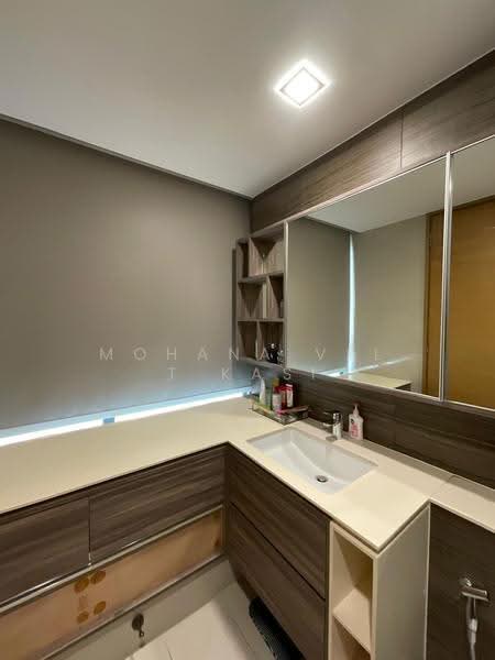 Coco Palms, 21 Pasir Ris Grove, Pasir Ris / Tampines, 3 Bedrooms, 904 sqft, Condominium For Rent, by Mohana Vel T Kasi, 500264558 - Bathroom - PropertyGuru.com.sg