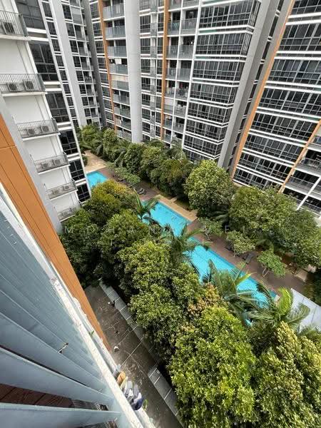 Coco Palms, 21 Pasir Ris Grove, Pasir Ris / Tampines, 3 Bedrooms, 904 sqft, Condominium For Rent, by Mohana Vel T Kasi, 500264558 - Exterior - PropertyGuru.com.sg