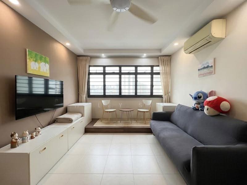23 Jalan Membina, 23 Jalan Membina, Alexandra / Commonwealth, 3 Bedrooms, 1,184 sqft, HDB Flat For Sale, by Haley Sim, 500264568 - Living Room - PropertyGuru.com.sg