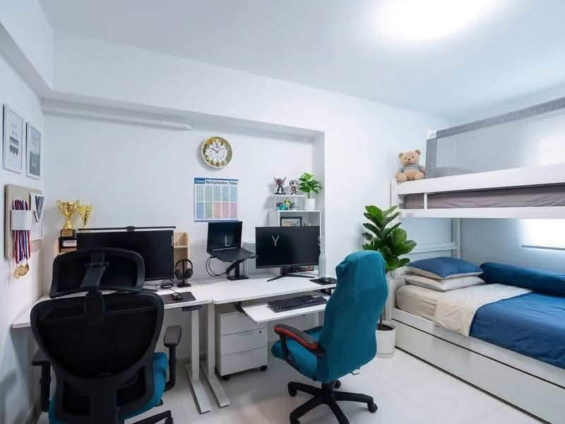 23 Jalan Membina, 23 Jalan Membina, Alexandra / Commonwealth, 3 Bedrooms, 1,184 sqft, HDB Flat For Sale, by Haley Sim, 500264568 - Bedroom 2 - PropertyGuru.com.sg