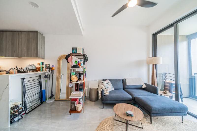 Leedon Green, 34 Leedon Heights, Tanglin / Holland / Bukit Timah, 1 Bedroom, 581 sqft, Condominium For Sale, by Bryan Tan, 500264573 - Living Room - PropertyGuru.com.sg