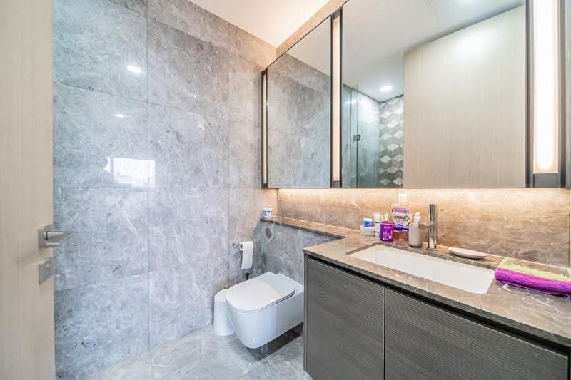 Leedon Green, 34 Leedon Heights, Tanglin / Holland / Bukit Timah, 1 Bedroom, 581 sqft, Condominium For Sale, by Bryan Tan, 500264573 - Bathroom - PropertyGuru.com.sg