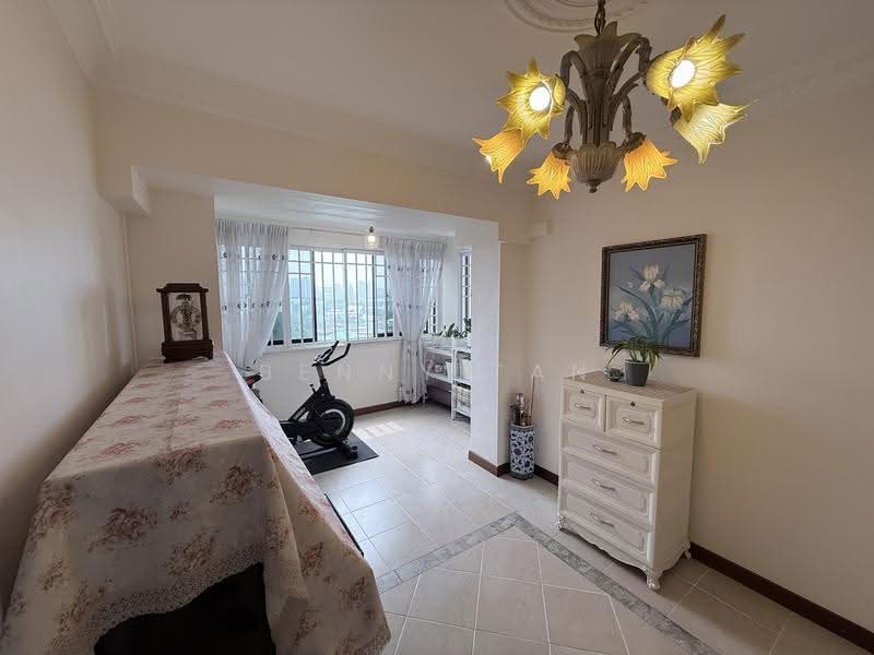 415 Commonwealth Avenue West, 415 Commonwealth Avenue West, Buona Vista / West Coast / Clementi New Town, 3 Bedrooms, 1,475 sqft, HDB Flat For Sale, by Benny Tan, 500264584 - Living Room - PropertyGuru.com.sg