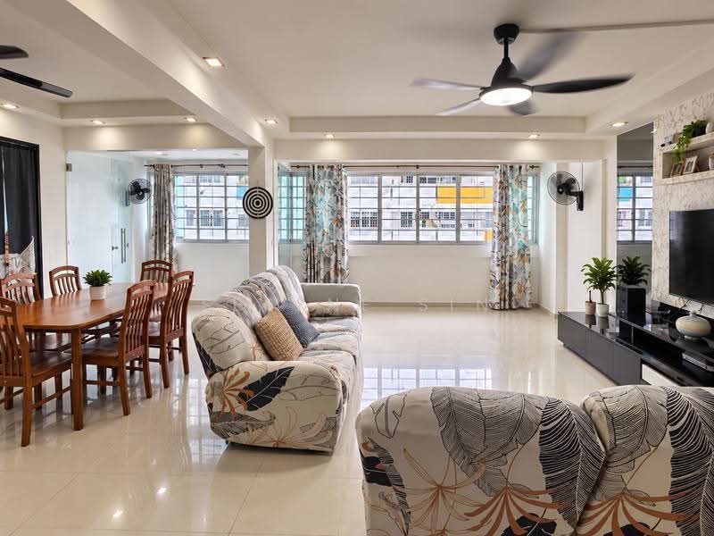 175 Yishun Avenue 7, 175 Yishun Avenue 7, Sembawang / Yishun, 3 Bedrooms, 1,313 sqft, HDB Flat For Sale, by Serene Sin, 500264588 - Living Room - PropertyGuru.com.sg